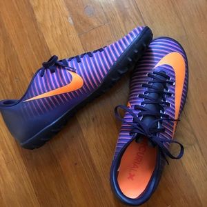 Women’s turf soccer shoes - never used